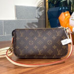 Louis Vuitton Pochette Accessoires 40712S Brown
